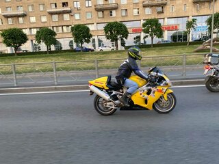 1998 Suzuki TL 1000, жёлтый, 350000 рублей, вид 3
