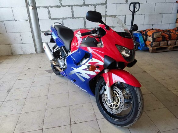 2000 Honda CBR 600F, красный, 450000 рублей - вид 1