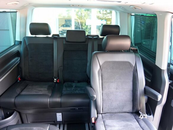 2018 Volkswagen Multivan T6, чёрный, 3700000 рублей - вид 10
