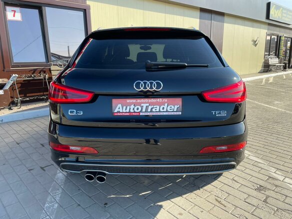 2013 Audi Q3 I (8U), чёрный - вид 5