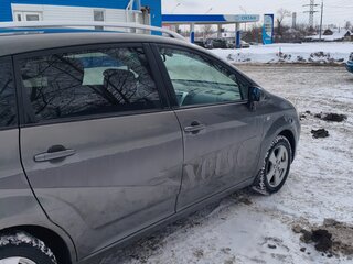 2006 Toyota Corolla Verso I Рестайлинг, серый, 720000 рублей, вид 2