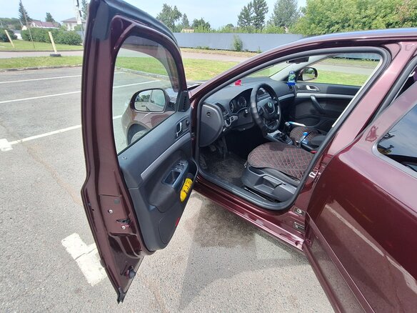 2012 Skoda Octavia II (A5) Рестайлинг, пурпурный, 845000 рублей - вид 5