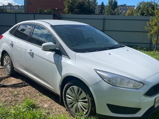 2017 Ford Focus III Рестайлинг, белый, 800000 рублей, вид 3