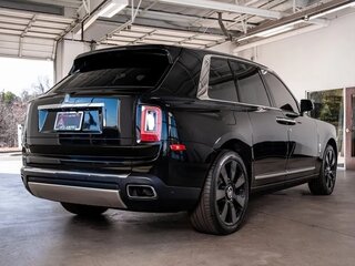 2022 Rolls-Royce Cullinan I (Series I), чёрный, 37183666 рублей, вид 5