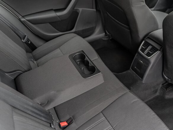 2017 Skoda Octavia III (A7) Рестайлинг, белый - вид 16
