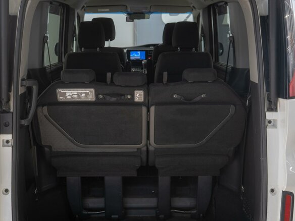 2016 Honda Stepwgn Spada V, белый - вид 22