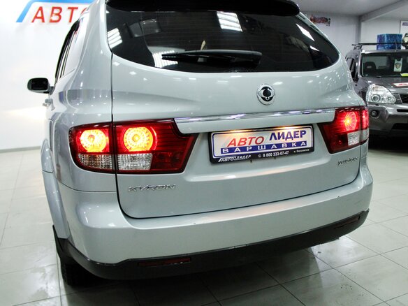 2010 SsangYong Kyron I Рестайлинг, серебристый - вид 11