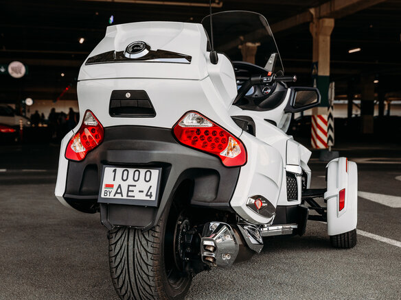 2015 BRP Can-Am Spyder, белый, 1528202 рублей - вид 31