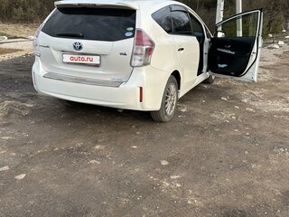 2016 Toyota Prius Alpha I (ZVW40/41) Рестайлинг, белый, 1750000 рублей, вид 3