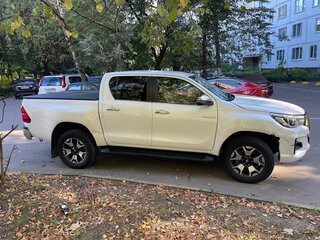 2018 Toyota Hilux VIII, белый, 3400000 рублей, вид 3