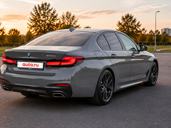 2021 BMW 5 серии 523d VII (G30/G31/G38) Рестайлинг, серый, 5670000 рублей - вид 3