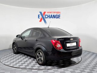 2012 Chevrolet Aveo II, чёрный, 426000 рублей, вид 4