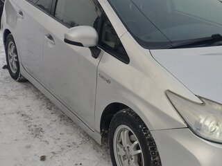 2009 Toyota Prius III (XW30), серый, 350000 рублей, вид 2
