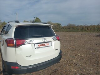 2014 Toyota RAV4 IV (XA40), белый, 2287000 рублей, вид 3