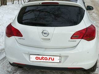 2011 Opel Astra J, белый, 720000 рублей, вид 2