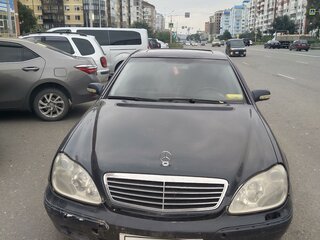 2000 Mercedes-Benz S-Класс 320 IV (W220), чёрный, 650000 рублей, вид 5