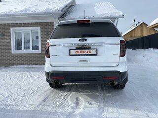 2013 Ford Explorer V, белый, 2100000 рублей, вид 4