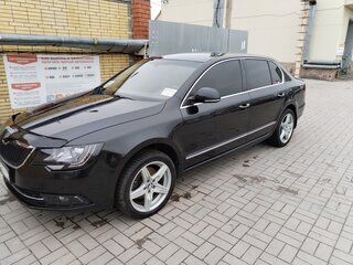 2013 Skoda Superb DSG II Рестайлинг, чёрный, 1320000 рублей, вид 1