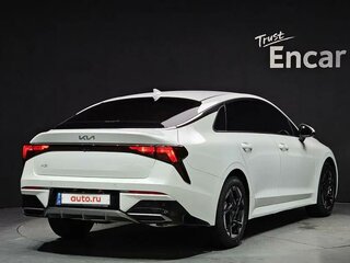 2024 Kia K5 III Рестайлинг, белый, 3110000 рублей, вид 3