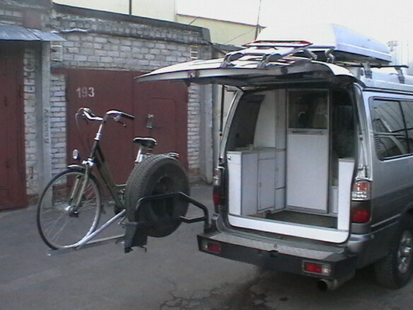 2001 Toyota HiAce H100, серый - вид 1