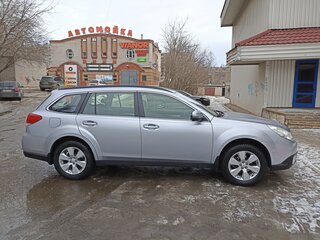 2011 Subaru Outback IV, серебристый, 2100000 рублей, вид 2