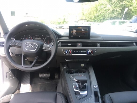 2019 Audi A4 V (B9), белый - вид 6