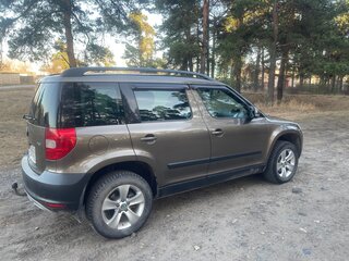 2012 Skoda Yeti I, коричневый, 990000 рублей, вид 3