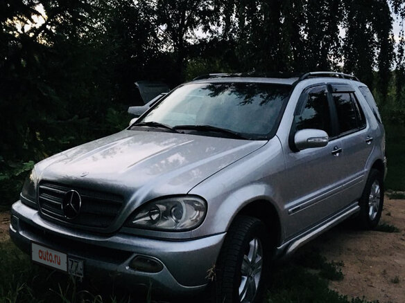 2005 Mercedes-Benz M-Класс 350 I (W163) Рестайлинг, серебристый - вид 1