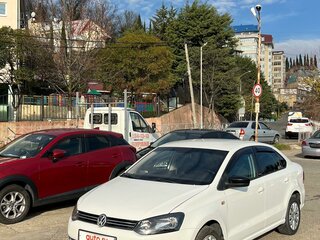 2014 Volkswagen Polo V, белый, 950000 рублей, вид 3