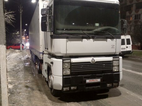 1999 Renault Magnum, белый, 2460000 рублей, вид 5