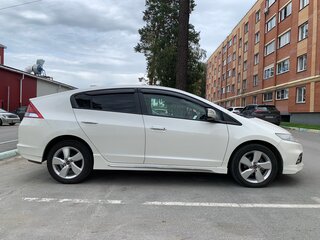 2011 Honda Insight II Рестайлинг, белый, 1080000 рублей, вид 4