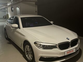 2020 BMW 5 серии 520i VII (G30/G31/G38), белый, 4200000 рублей, вид 2