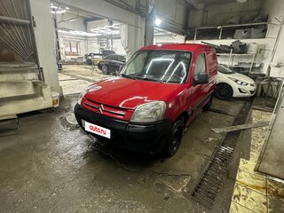 2011 Citroen Berlingo I Рестайлинг, красный, 370000 рублей, вид 2