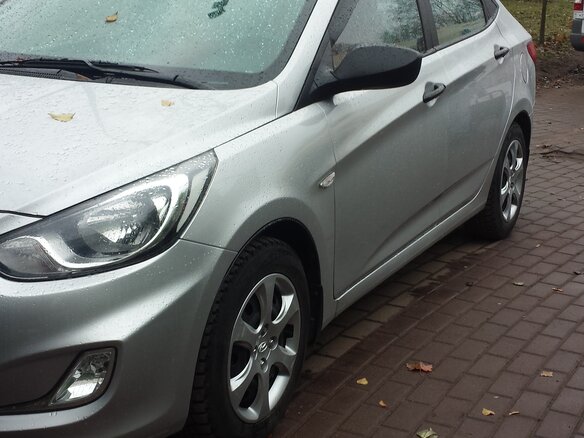 2012 Hyundai Solaris I, серебристый - вид 3