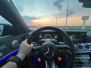 2022 Mercedes-Benz E-Класс AMG 53 AMG V (W213) Рестайлинг, серый, 8600000 рублей, вид 3