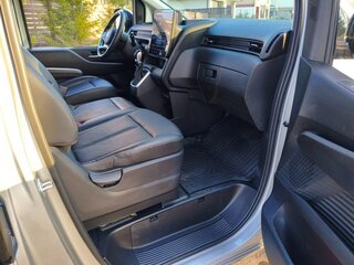 2023 Hyundai Staria I, серый, 5200000 рублей, вид 5