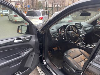 2016 Mercedes-Benz GLE 400 I (W166), чёрный, 2600000 рублей, вид 2
