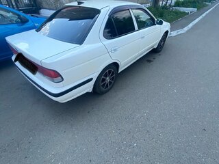2001 Nissan Sunny B15, белый, 300000 рублей, вид 2