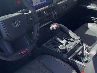 2025 Toyota Tacoma IV, серый, 10079242 рублей, вид 4