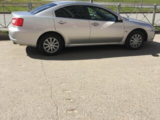 2008 Mitsubishi Galant IX Рестайлинг 2, серебристый, 750000 рублей, вид 3
