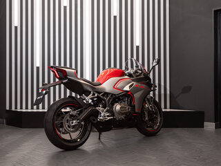 2026 QJMotor SRK 421 RR, красный, 629000 рублей, вид 3