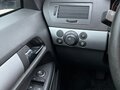 2013 Opel Astra H Рестайлинг, серебристый, 750000 рублей - вид 11