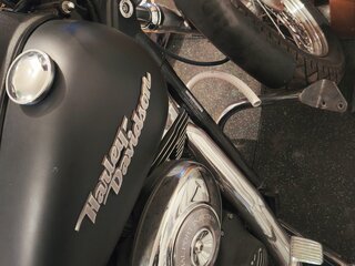 2006 Harley-Davidson Street Bob, чёрный, 900000 рублей, вид 5
