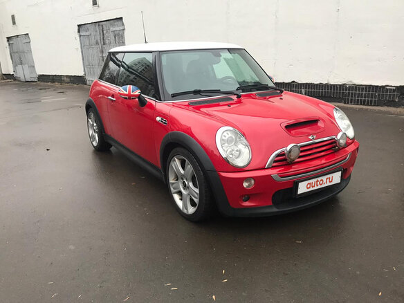 2005 Mini Hatch Cooper S I (R50), красный