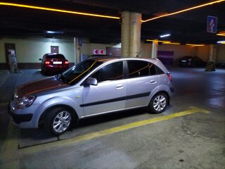 2007 Kia Rio II, серебристый, 450000 рублей, вид 3