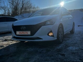 2020 Hyundai Solaris II Рестайлинг, белый, 1590000 рублей, вид 4