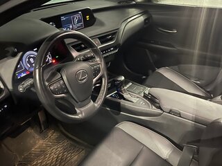 2020 Lexus UX 250h I, серый, 3500000 рублей, вид 3