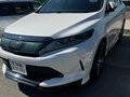 2018 Toyota Harrier III (XU60) Рестайлинг, белый - вид 2