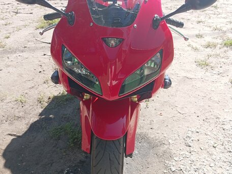 2005 Honda CBR 600RR, красный, 670000 рублей, вид 1