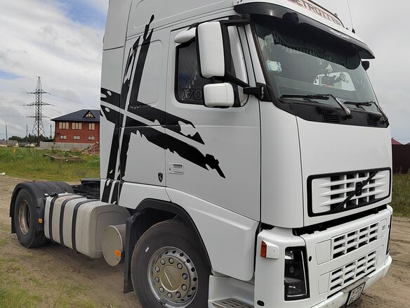2007 Volvo FH, белый, 3000000 рублей